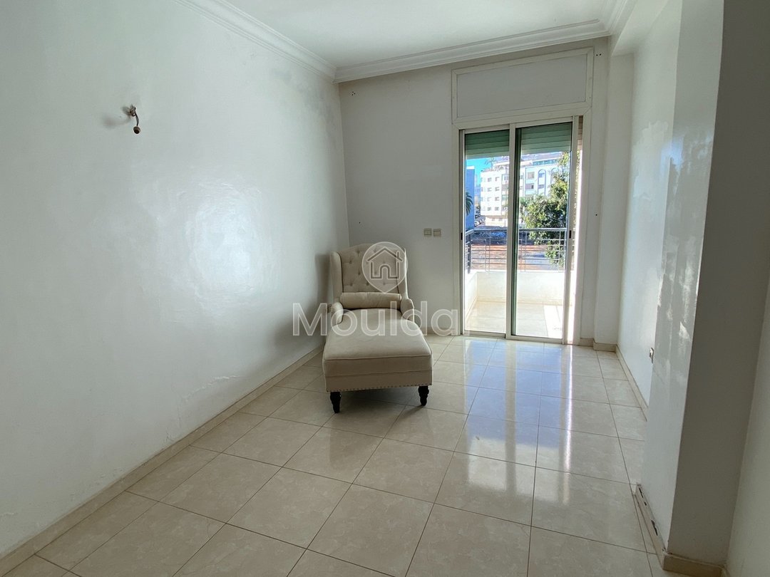 شقة جميلة 4 غرف للإيجار في الرباط ديور جامع - Photo 6