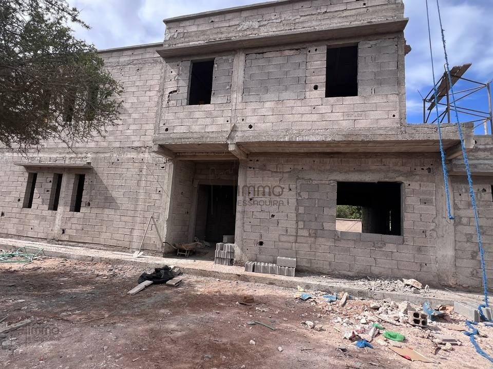 Riad Spacieux à Vendre - zone urbain KM8 , 7 Chambres! - Photo 3