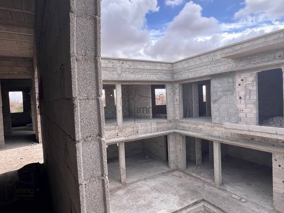 Riad Spacieux à Vendre - zone urbain KM8 , 7 Chambres! - Photo 12