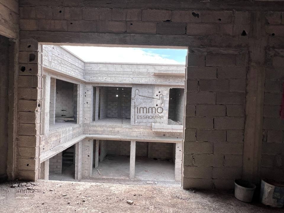 Riad Spacieux à Vendre - zone urbain KM8 , 7 Chambres! - Photo 10