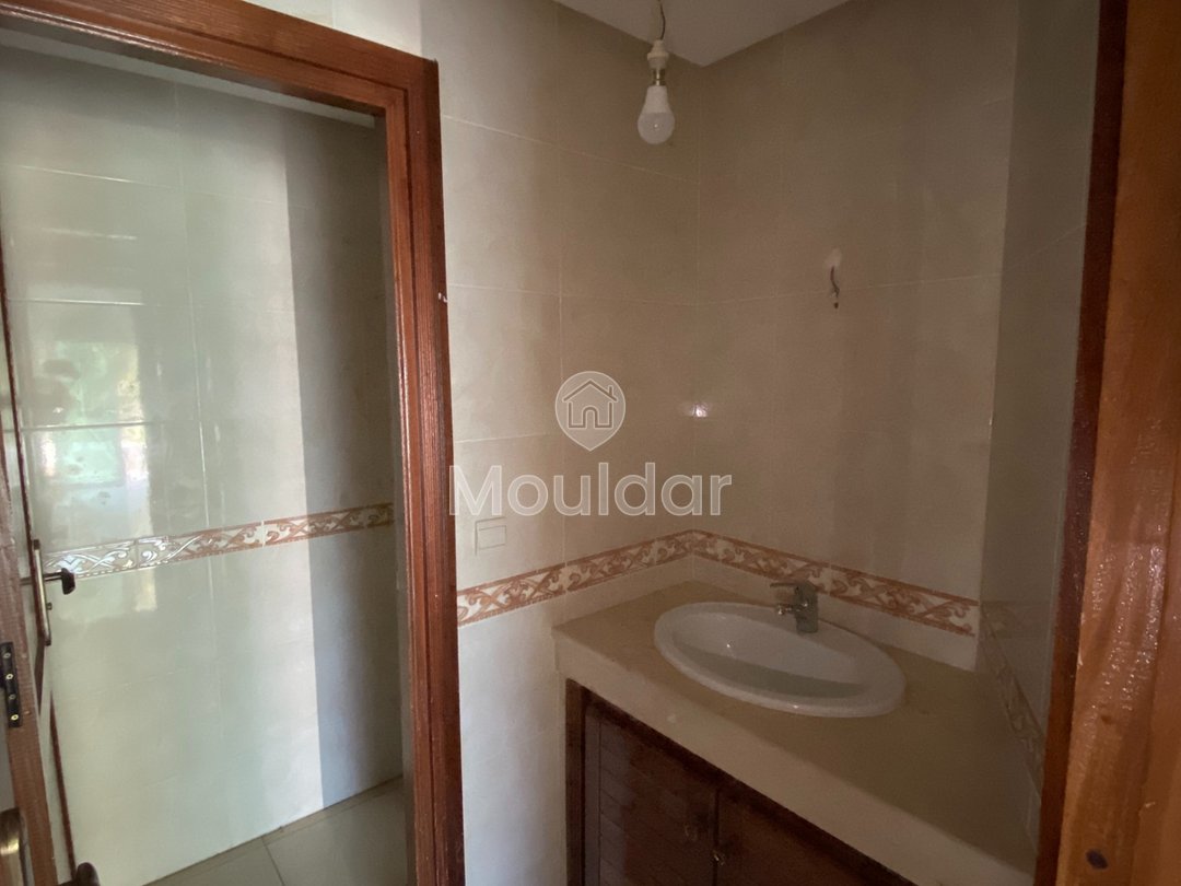 شقة جميلة 4 غرف للإيجار في الرباط ديور جامع - Photo 11