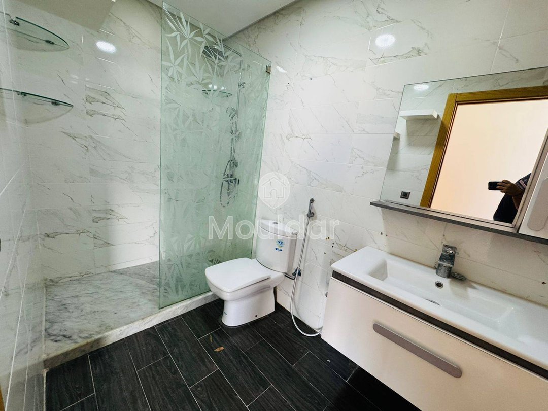 شقة للإيجار في دار بوعزة: الراحة والأمان - Photo 17