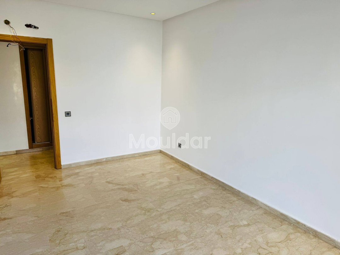 شقة للإيجار في دار بوعزة: الراحة والأمان - Photo 8