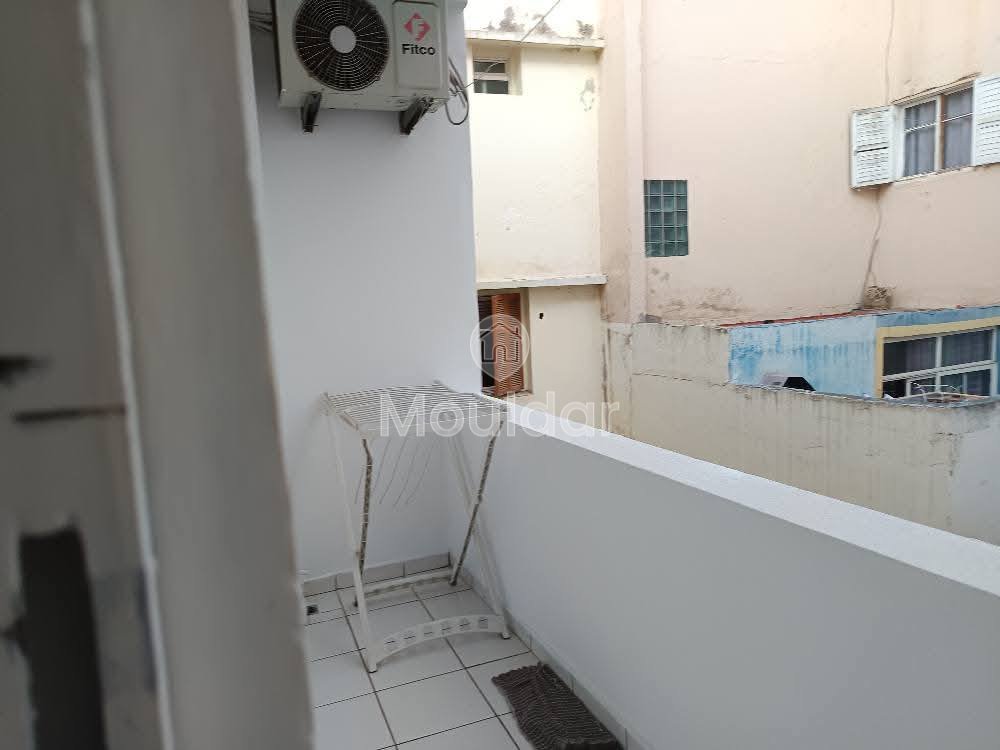 In affitto: appartamento con 2 camere e balcone a Maarif, Casablanca - Photo 4