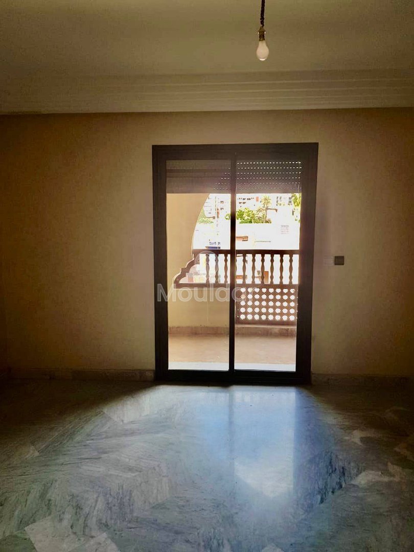 استوديو أنيق للإيجار في مراكش - شرفة وموقف سيارات شامل - Photo 1