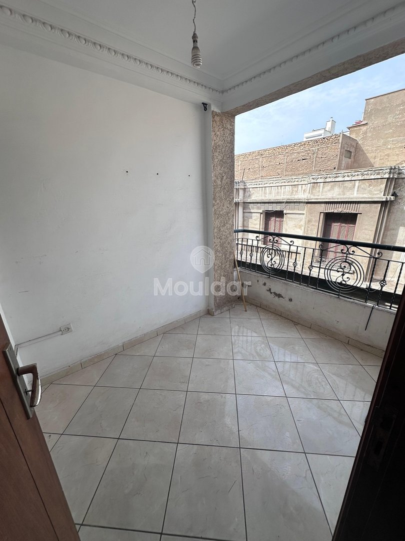 Casablanca'da geniş bir terasli güzel bir daire - Photo 7