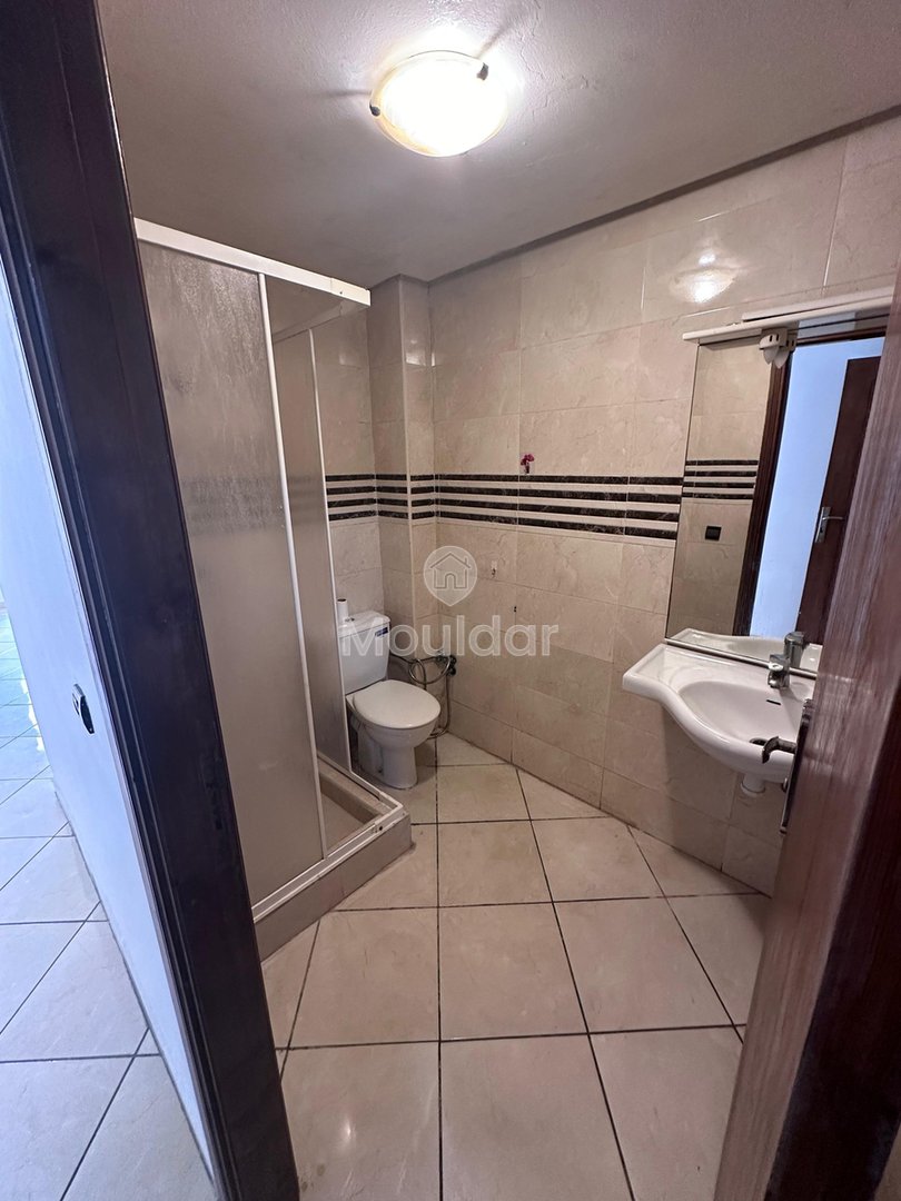 Casablanca'da geniş bir terasli güzel bir daire - Photo 10