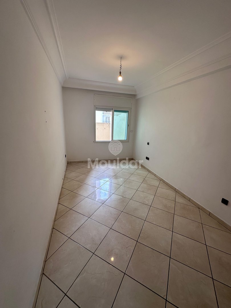 Casablanca'da geniş bir terasli güzel bir daire - Photo 2