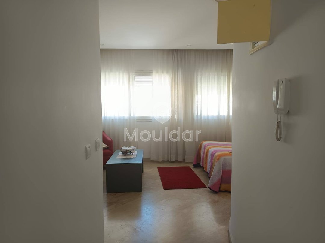 استوديو للإيجار في الدار البيضاء: راحة، تراس وارتفاع - Photo 1