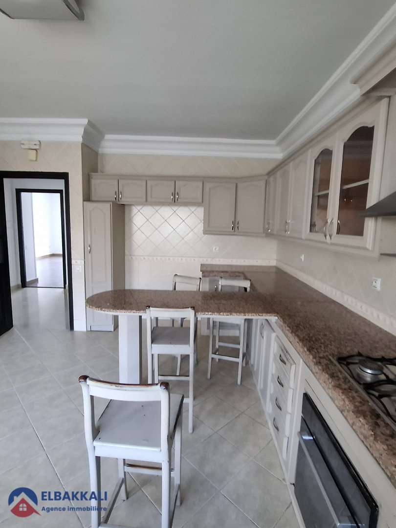 شقة للإيجار في طنجة: 5 غرف، إطلالة رائعة - Photo 20