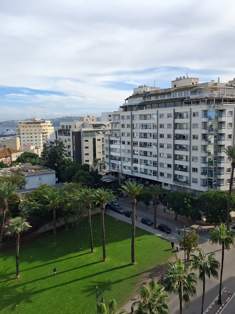 Appartement à Louer à Tanger : 5 Chambres, Vue Imprenable - Photo 4
