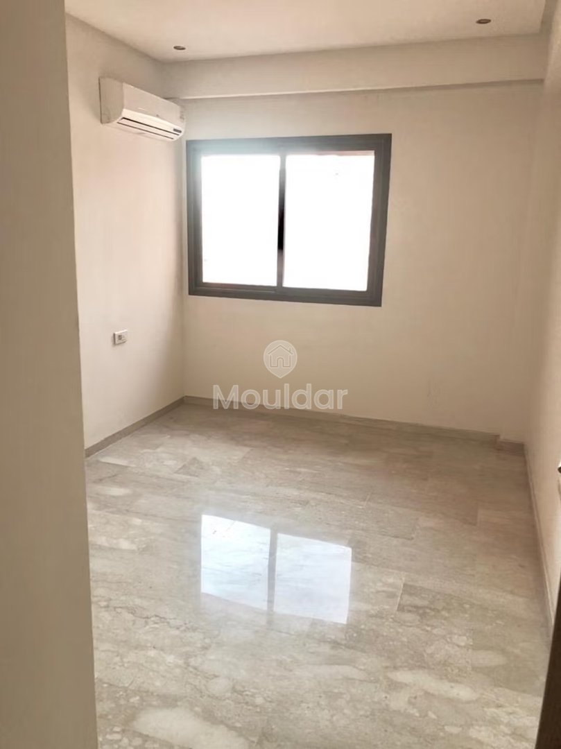 Închiriere pe termen lung – Apartament gol cu 2 camere, situat ideal în cartierul râvnit Guéliz din Marrakech - Photo 2