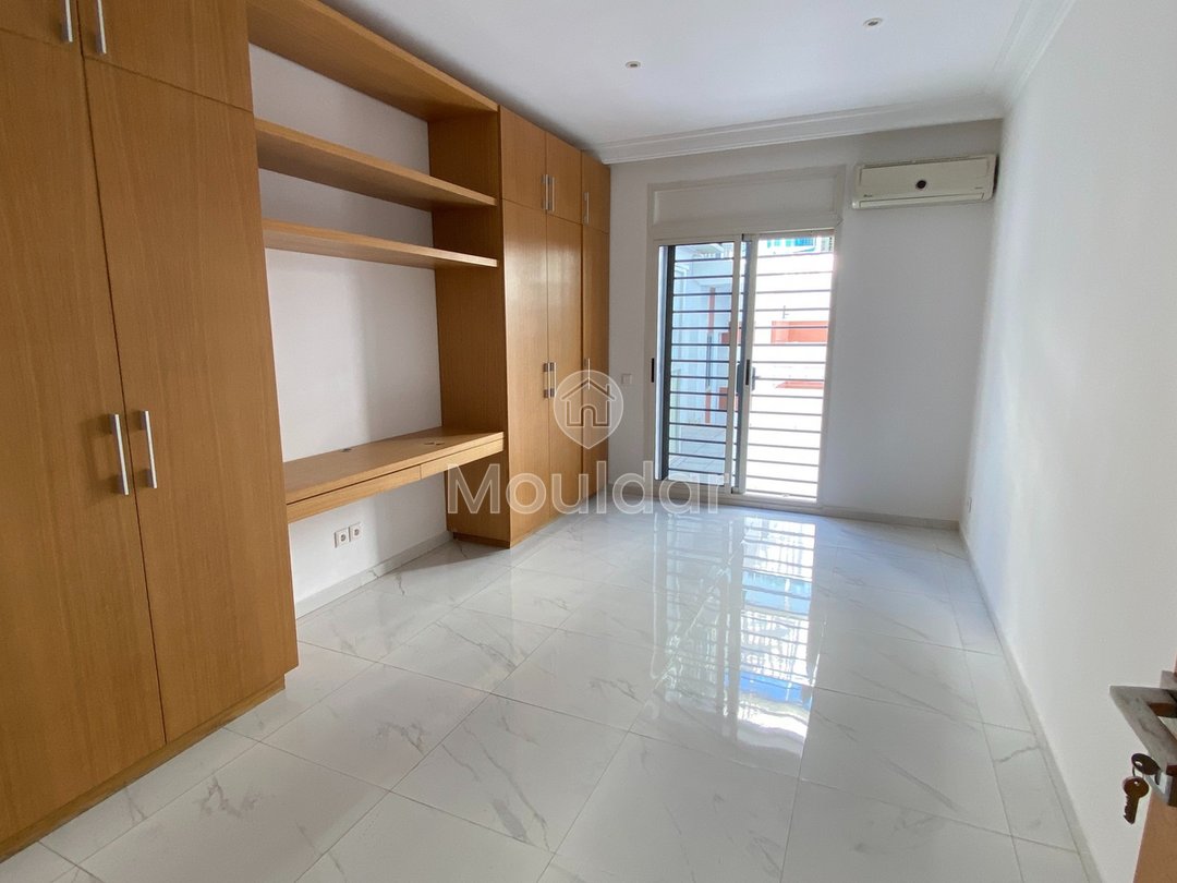Rabat Agdal'da kiralık 3 yatak odalı muhteşem daire - Photo 4