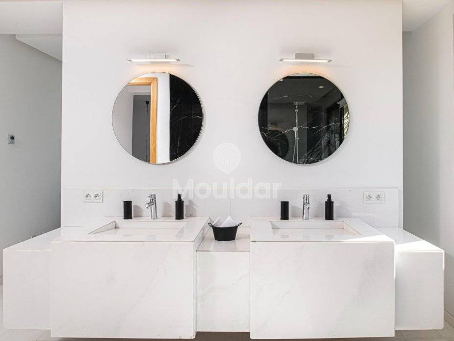 فيلا فسيحة في الدار البيضاء: 5 غرف، فرصة للانقضاض عليها - Photo 29