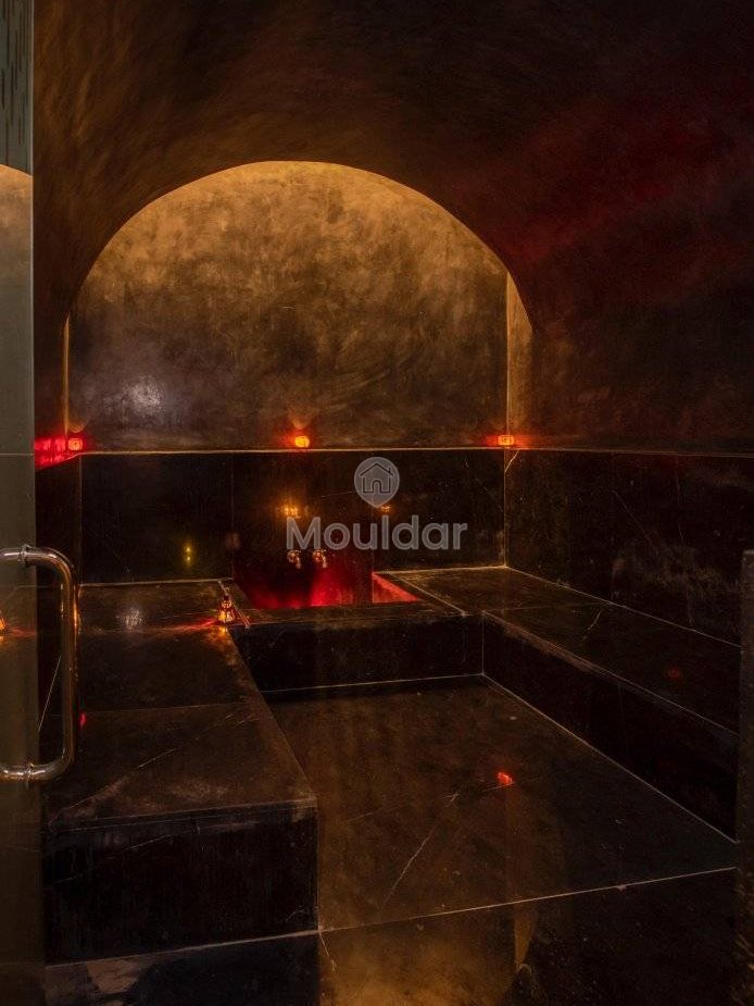 فيلا فسيحة في الدار البيضاء: 5 غرف، فرصة للانقضاض عليها - Photo 22