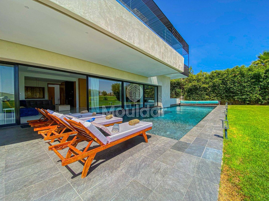 فيلا فسيحة في الدار البيضاء: 5 غرف، فرصة للانقضاض عليها - Photo 4