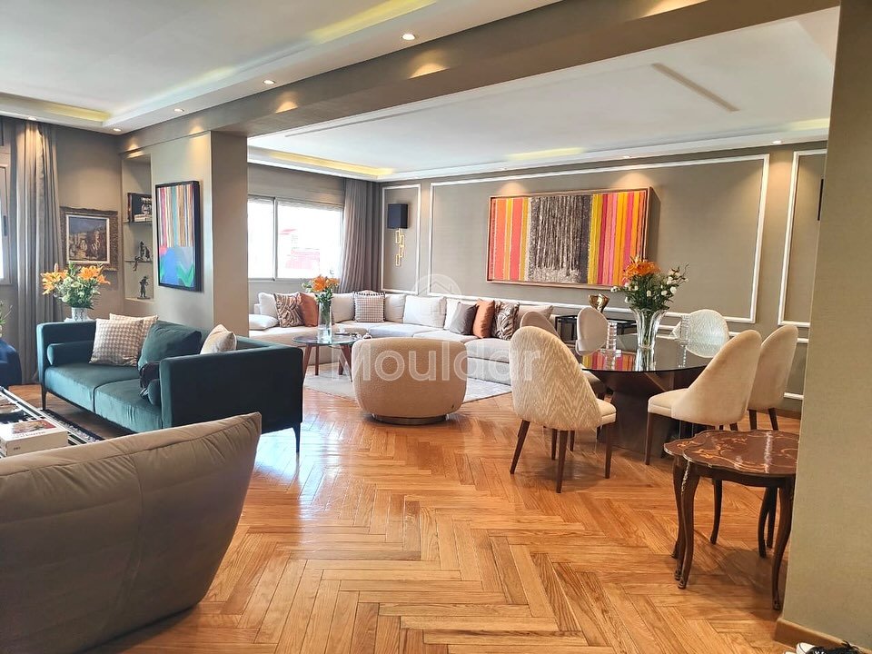 Elegant 3-Bedroom Apartment for Sale in Casablanca Racine - Photo 1