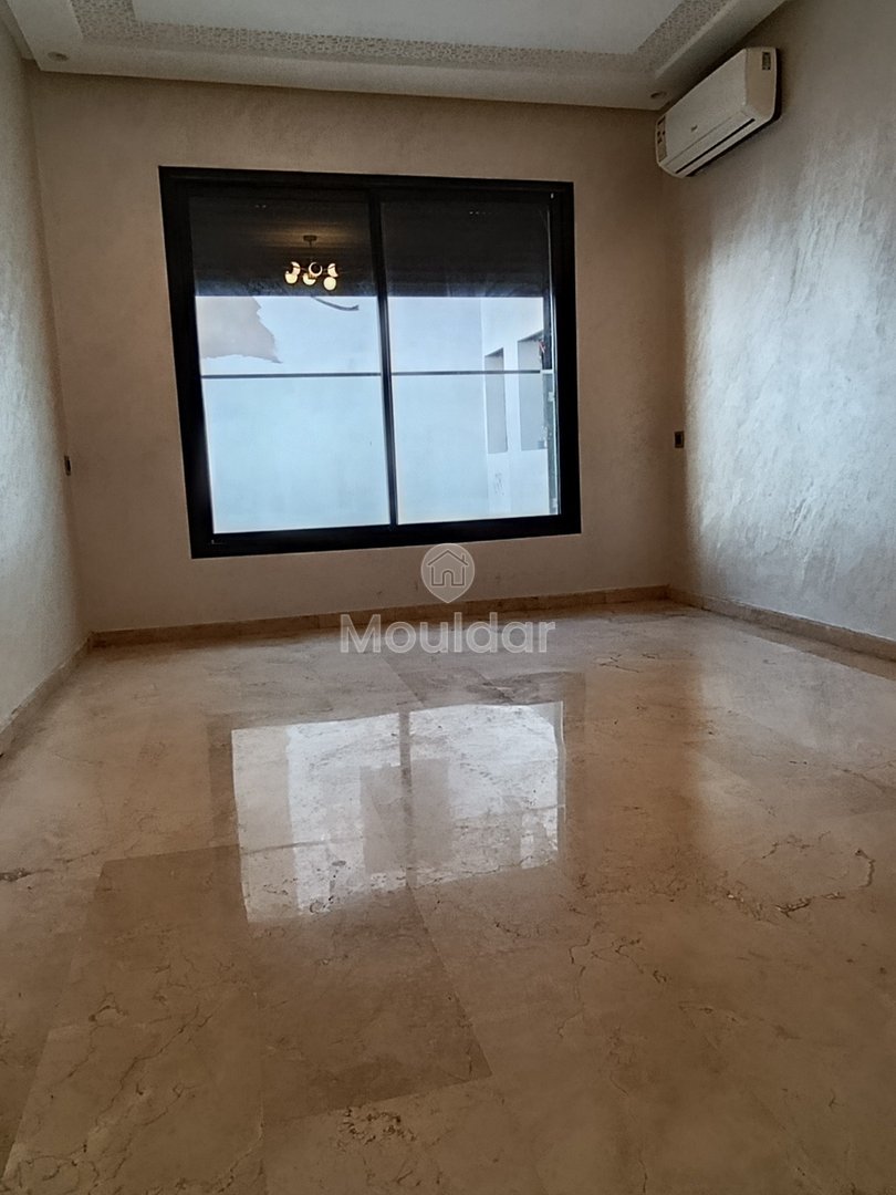 Casablanca'da Hôpitaux Mahallesi'nde kiralık şirin daire - Photo 1