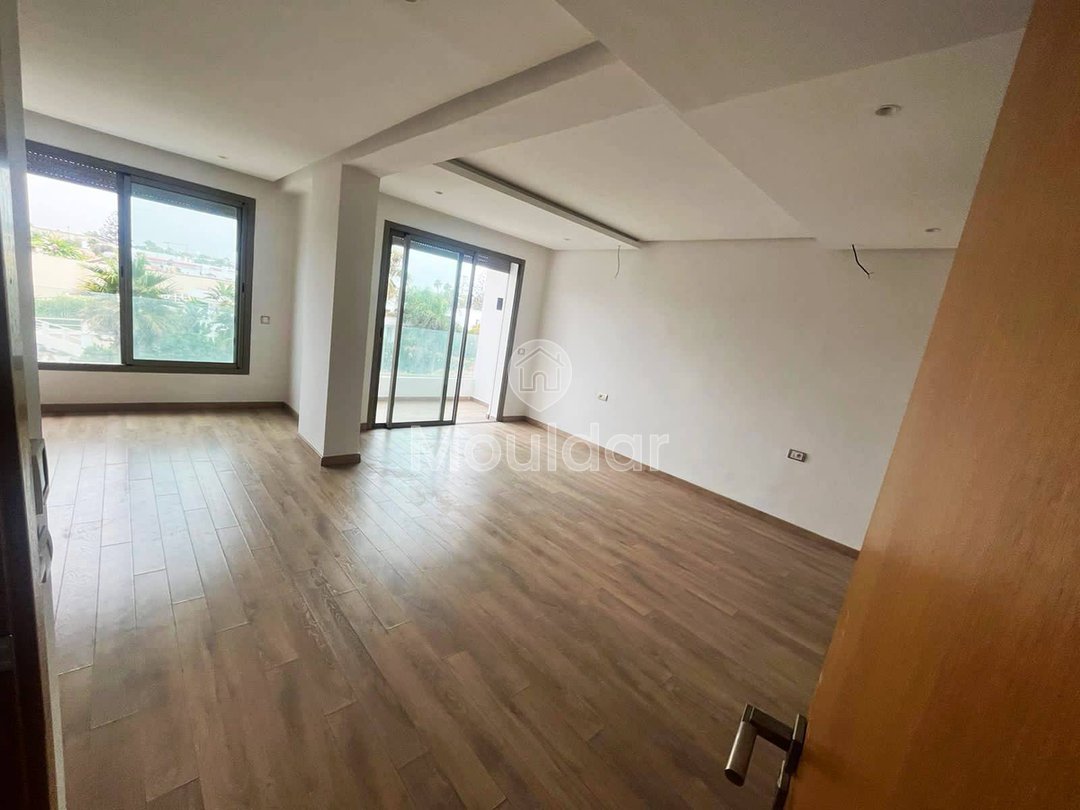 شقة ساحرة من غرفتي نوم للإيجار في عين دياب - Photo 2