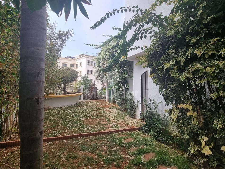 منزل للإيجار في عين دياب: أناقة وراحة! - Photo 6