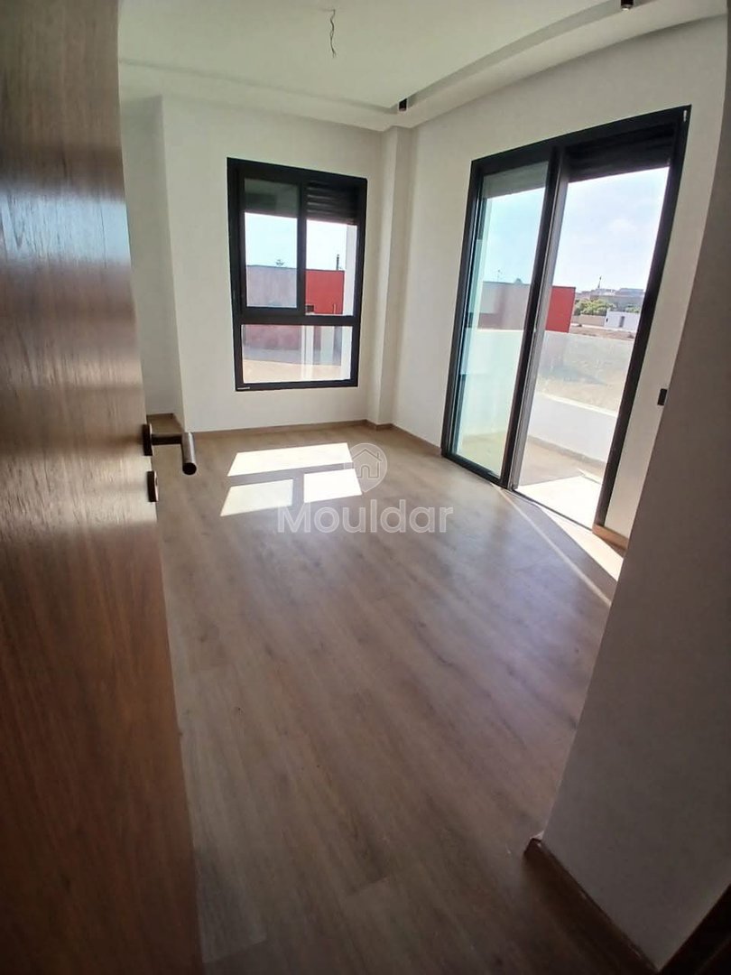 Appartement à Dar Bouazza : Confort, Sécurité et Piscine! - Photo 1