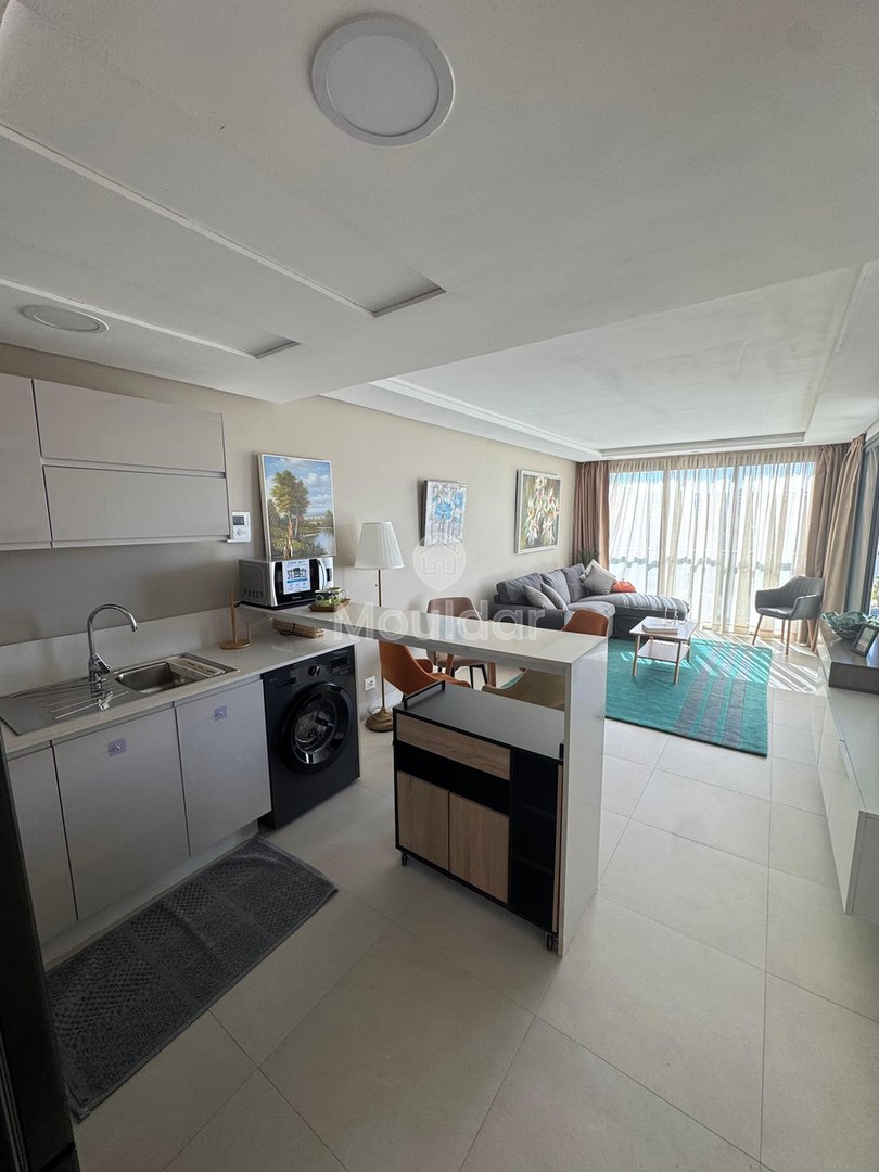 Entdecken Sie dieses hochwertige möblierte Studio in Anfa, in der Nähe des Lycée Lyautey. Eingebettet in eine luxuriöse Residenz im obersten Stockwerk, ist dieses Studio ideal für diejenigen, die Komfort und Eleganz suchen. - Photo 6