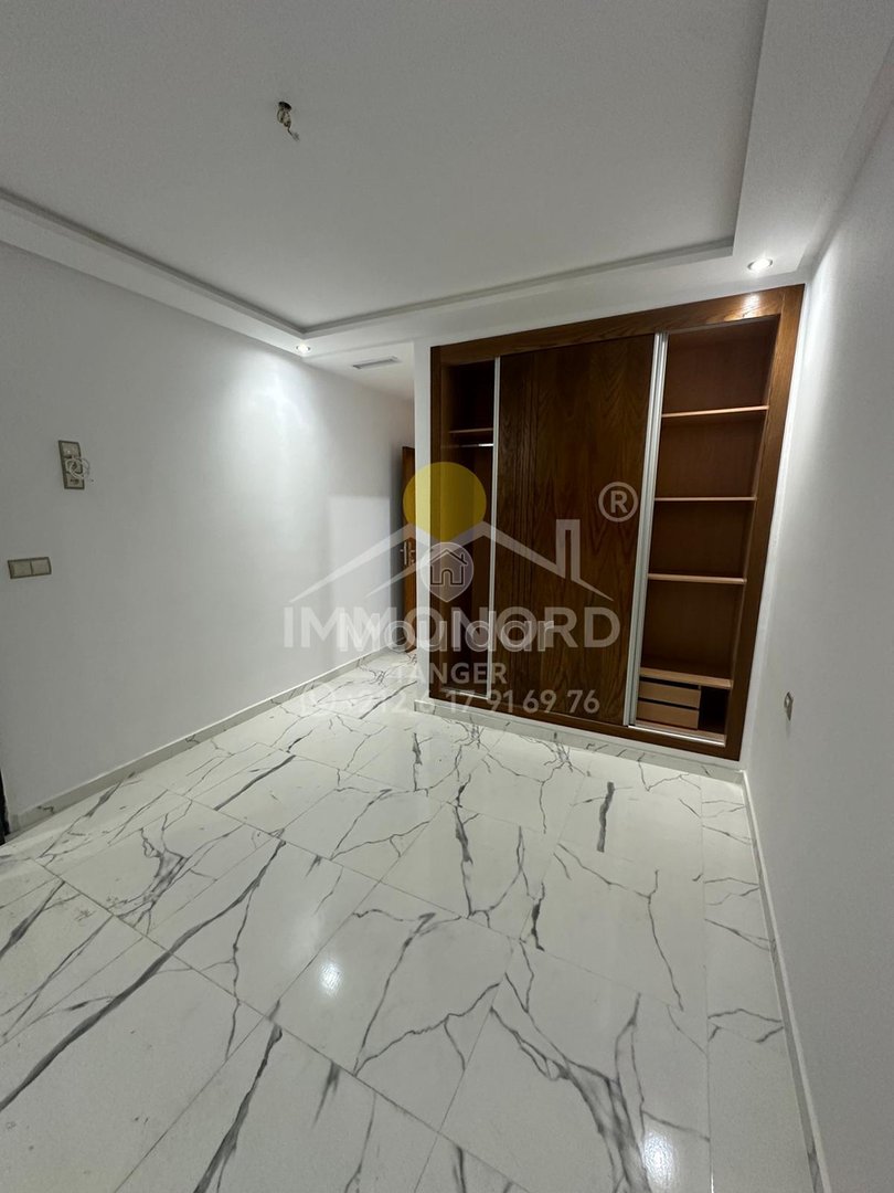 Appartamento affascinante in vendita con terrazza a Tanger - Charf - Photo 7