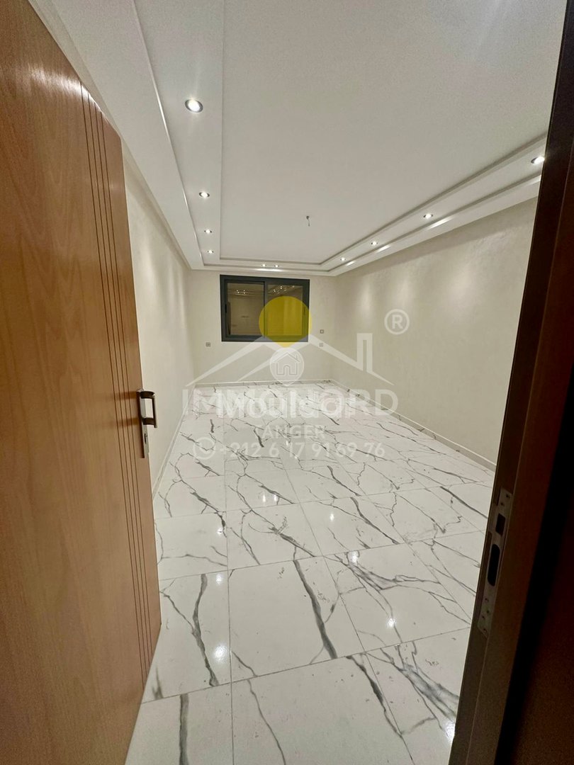 Appartamento affascinante in vendita con terrazza a Tanger - Charf - Photo 2