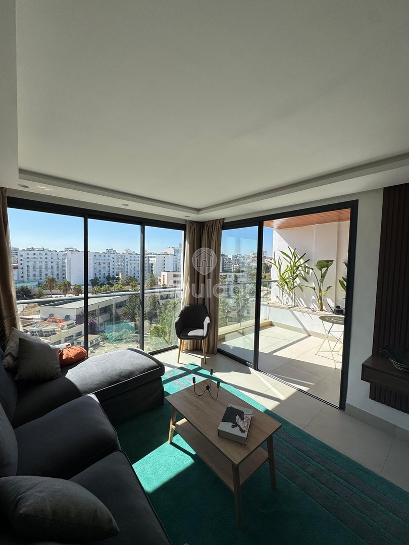 Entdecken Sie dieses hochwertige möblierte Studio in Anfa, in der Nähe des Lycée Lyautey. Eingebettet in eine luxuriöse Residenz im obersten Stockwerk, ist dieses Studio ideal für diejenigen, die Komfort und Eleganz suchen. - Photo 2