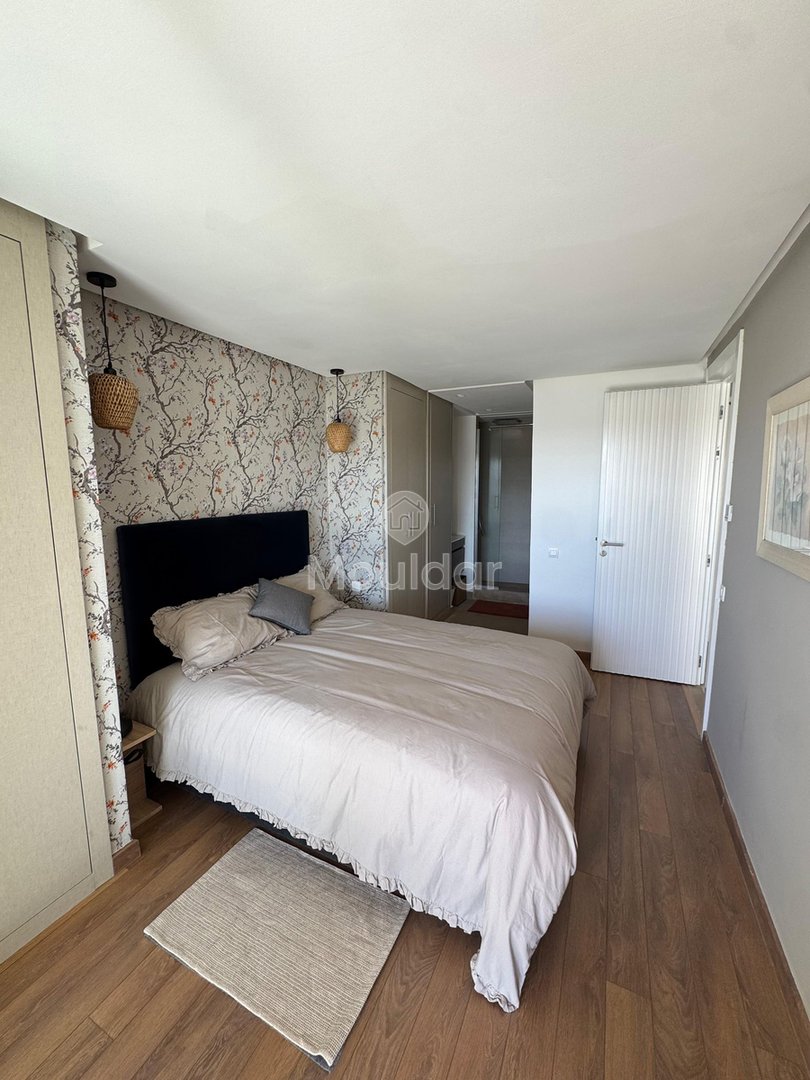 Entdecken Sie dieses hochwertige möblierte Studio in Anfa, in der Nähe des Lycée Lyautey. Eingebettet in eine luxuriöse Residenz im obersten Stockwerk, ist dieses Studio ideal für diejenigen, die Komfort und Eleganz suchen. - Photo 3