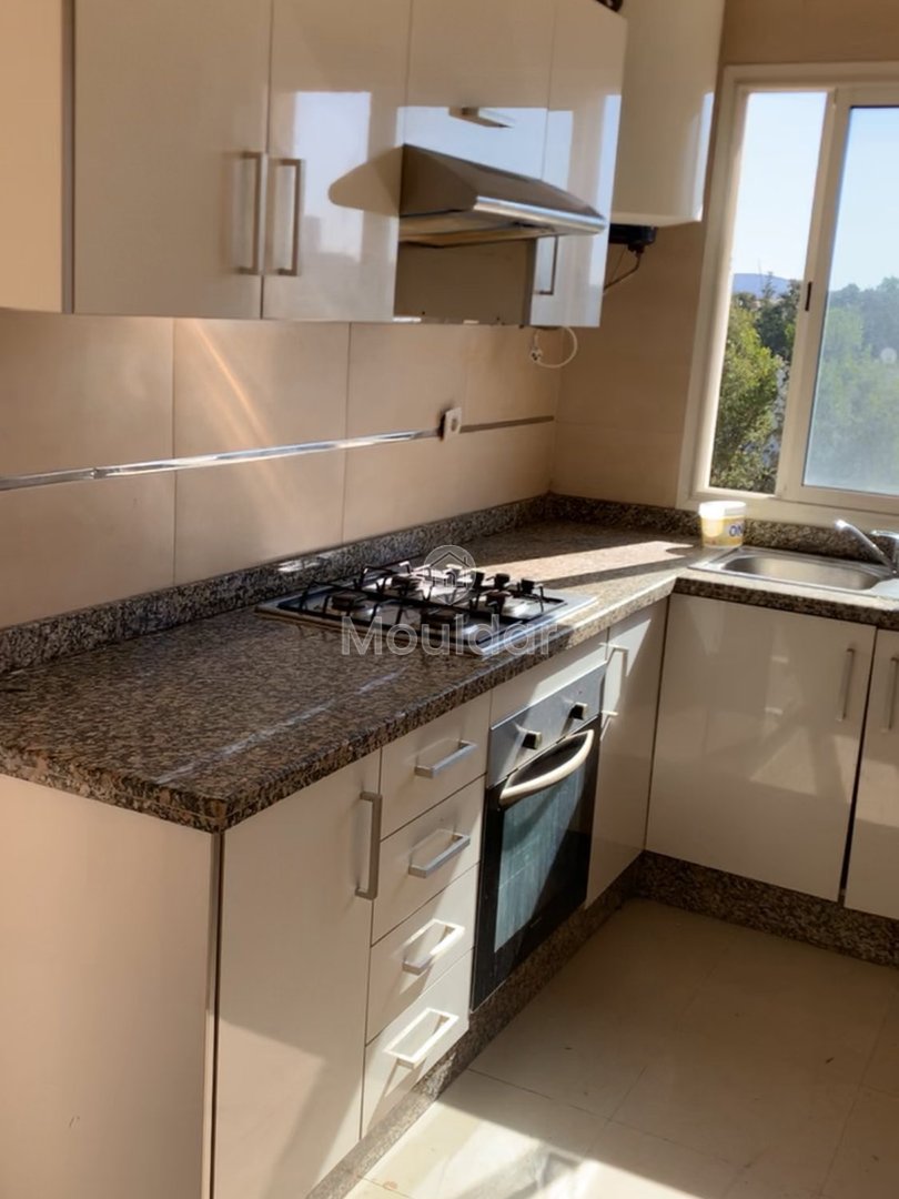 Appartamento con 2 camere da letto in affitto a Rabat con balcone moderno - Photo 6