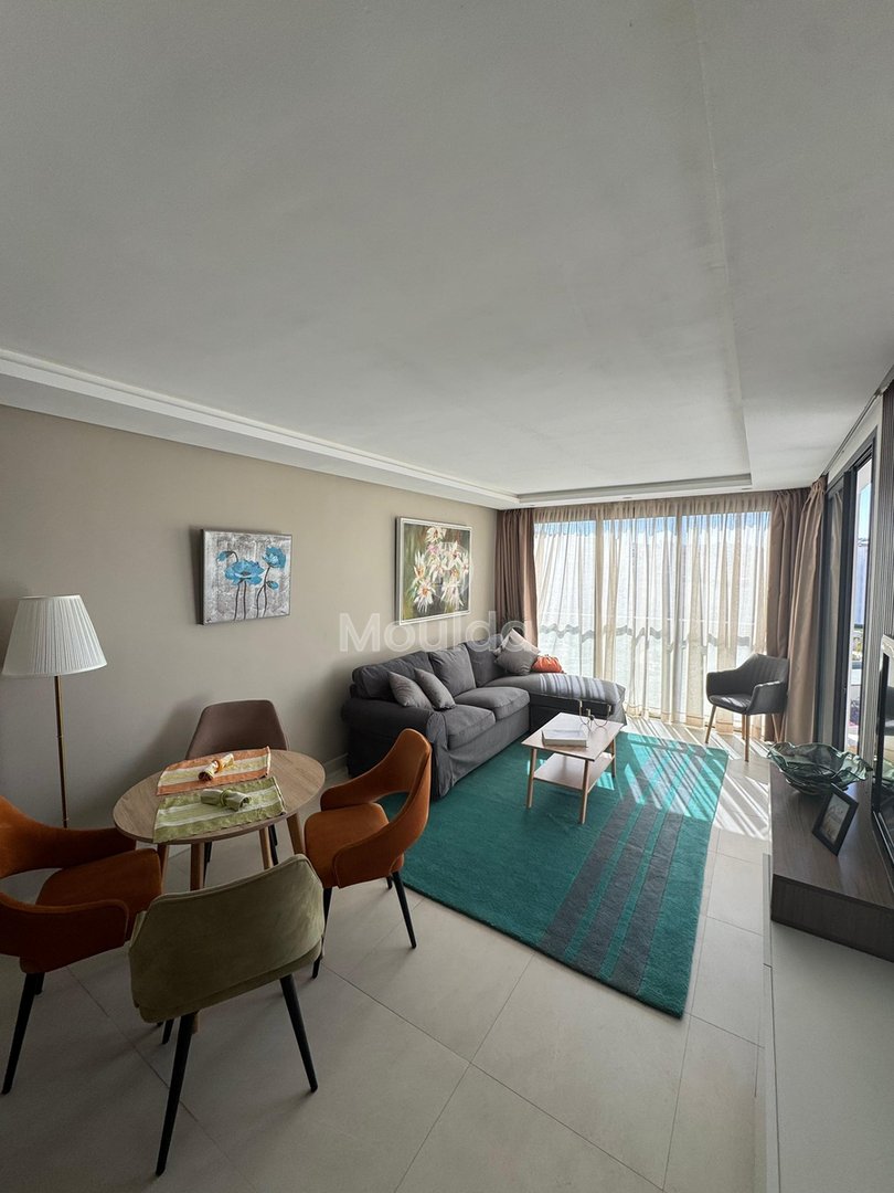 Entdecken Sie dieses hochwertige möblierte Studio in Anfa, in der Nähe des Lycée Lyautey. Eingebettet in eine luxuriöse Residenz im obersten Stockwerk, ist dieses Studio ideal für diejenigen, die Komfort und Eleganz suchen. - Photo 1