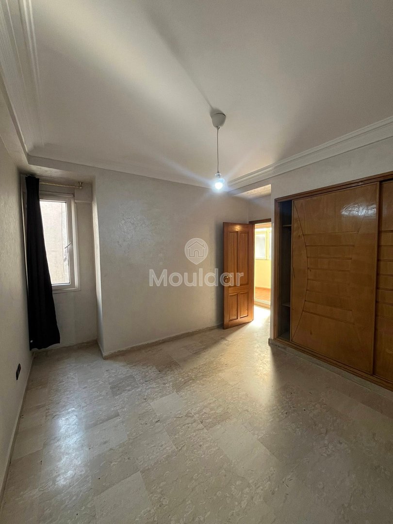 Casablanca'da teras ve klima ile modern bir daire kiralık - Photo 5