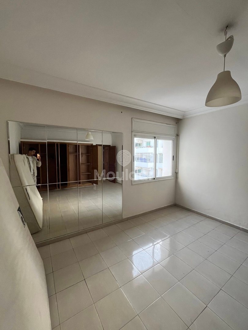Çekici bir teraslı kiralık stüdyo Casablanca'da - Photo 5