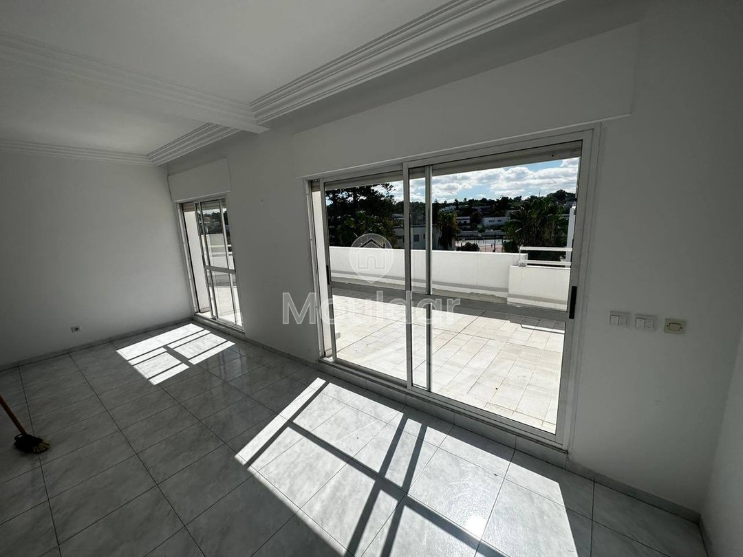 شقة للإيجار: ٣ غرف نوم في الرباط، تراس خاص - Photo 2