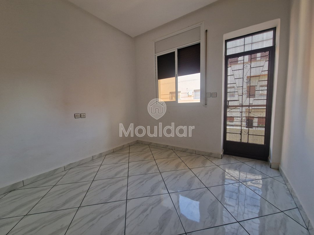 شقة للإيجار في القصر الكبير مع شرفة ساحرة - Photo 4