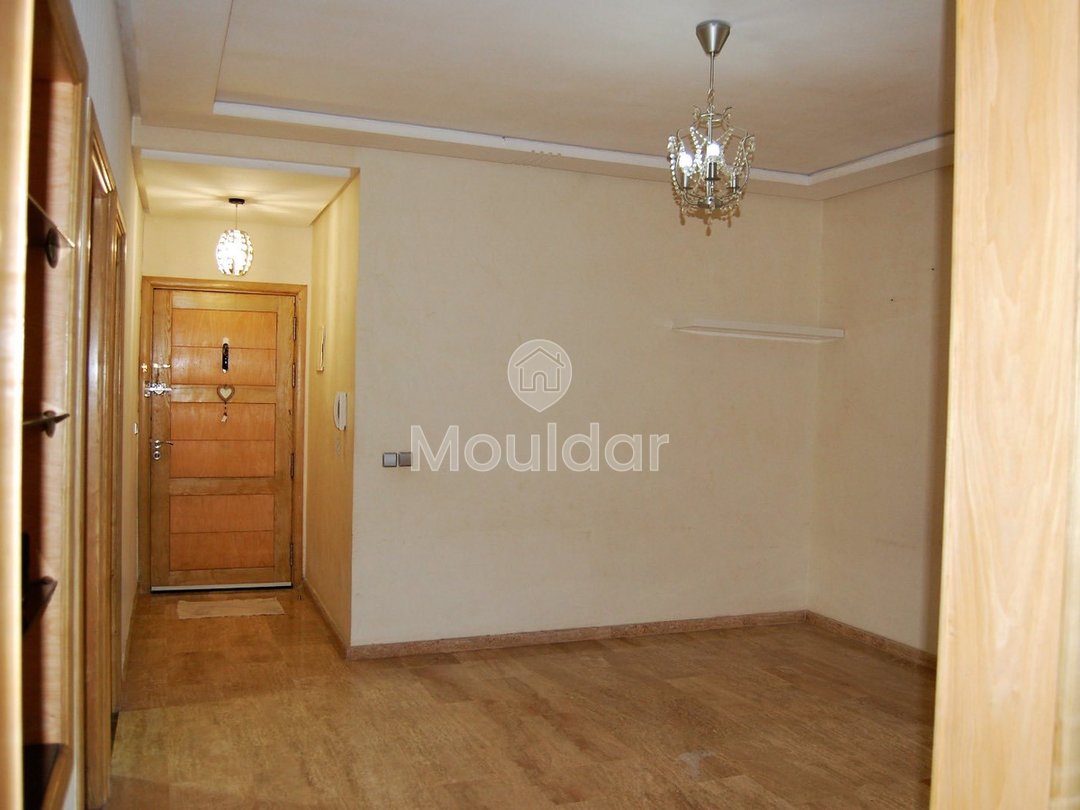 Charmantes Appartement zur Vermietung in Casablanca – Roches Noires - Photo 2