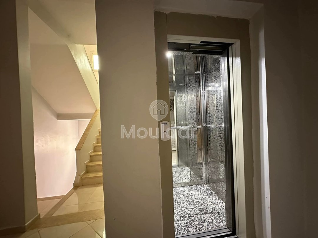 For Sale: Modern 2-Bedroom Apartment in Fez with Balcony - Photo 10