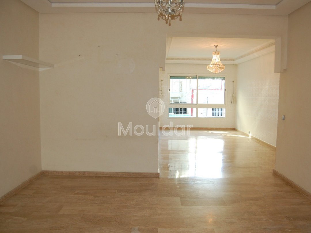 Charmantes Appartement zur Vermietung in Casablanca – Roches Noires - Photo 1