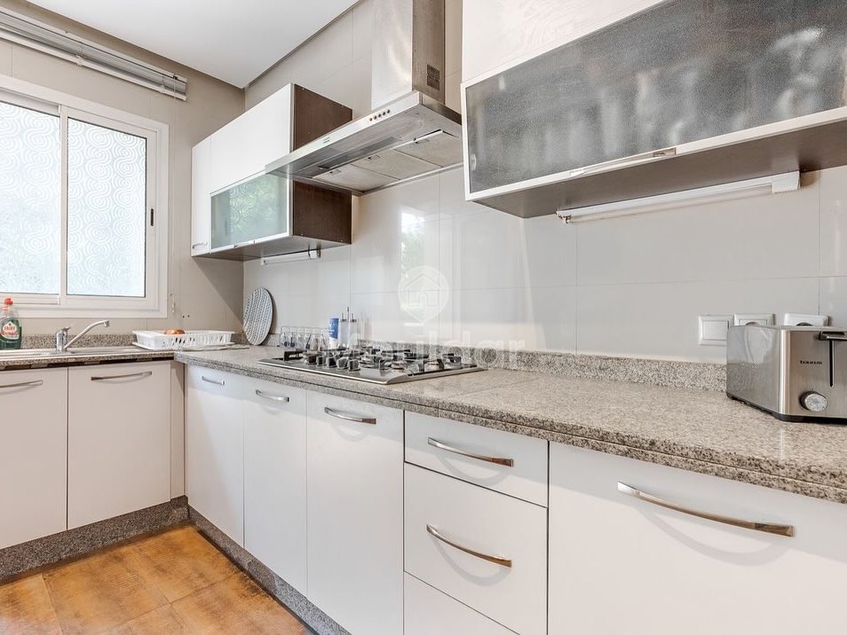 شقة للإيجار في عين دياب: رفاهية وراحة - Photo 8