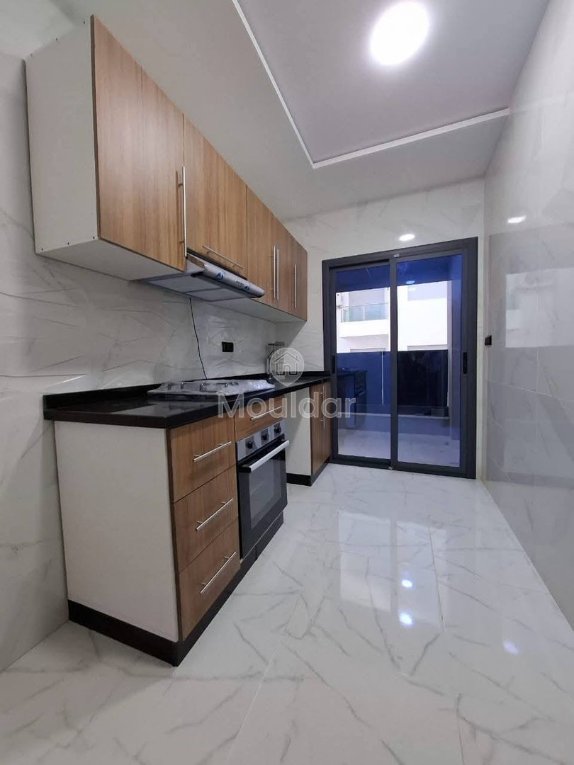 Apartment in Martil: 2 Bedrooms with Balcony and Equipped Kitchen - Photo 6