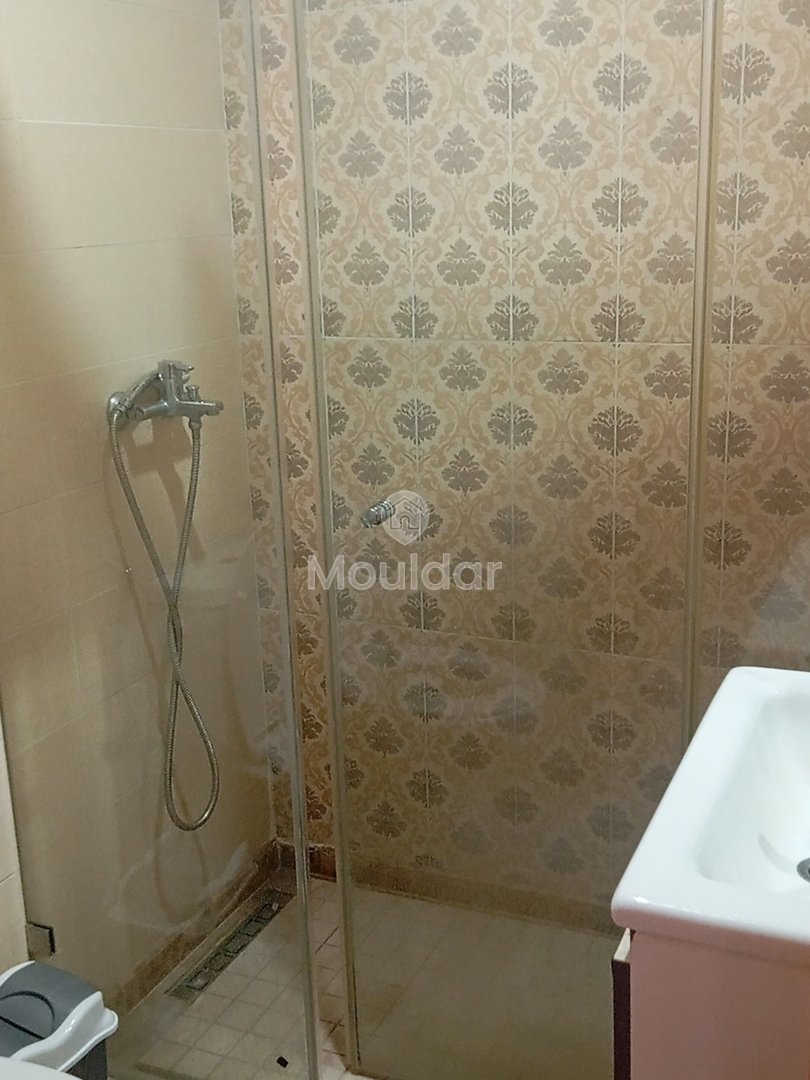 Appartement te koop in Rabat: 2 kamers en charmant balkon - Photo 12
