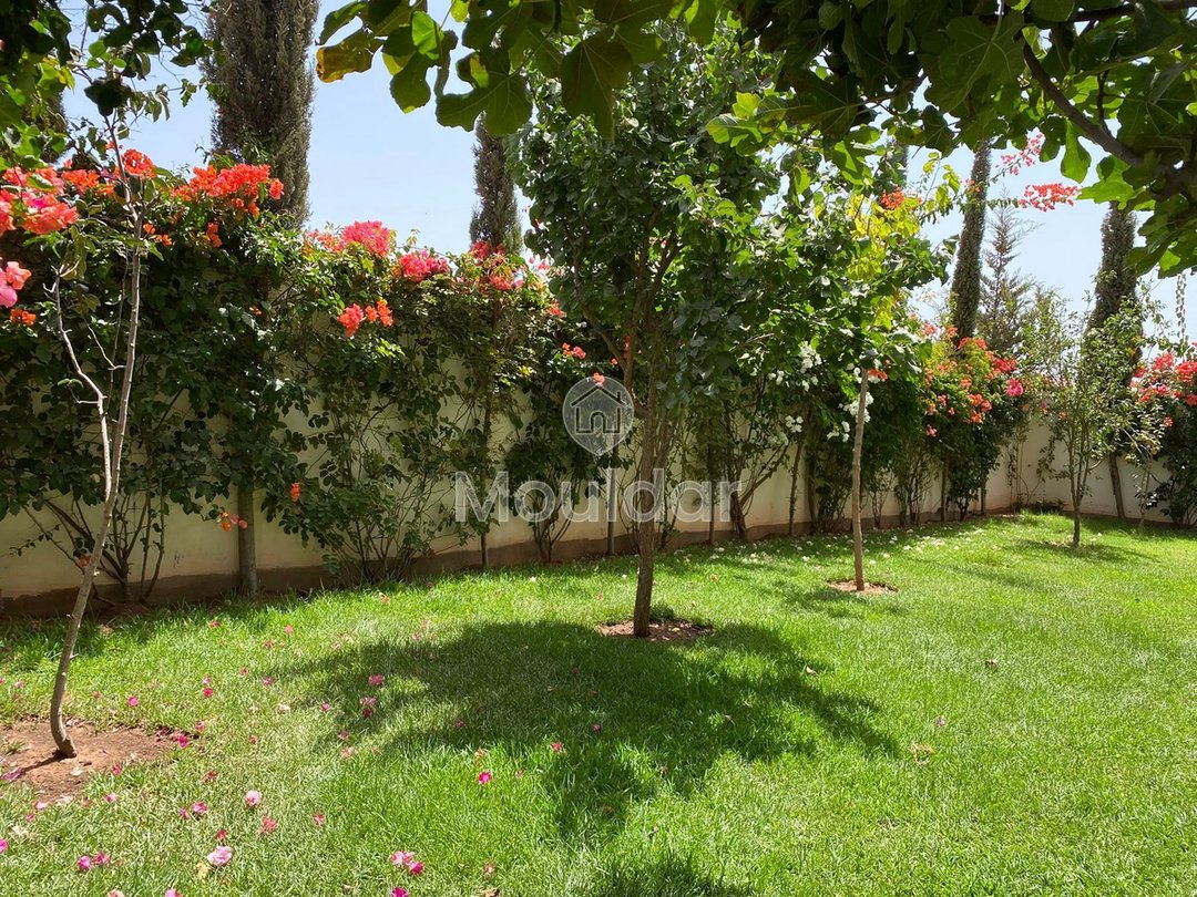 فيلا عصرية في الرباط: 4 غرف نوم، حديقة وشرفة - Photo 14