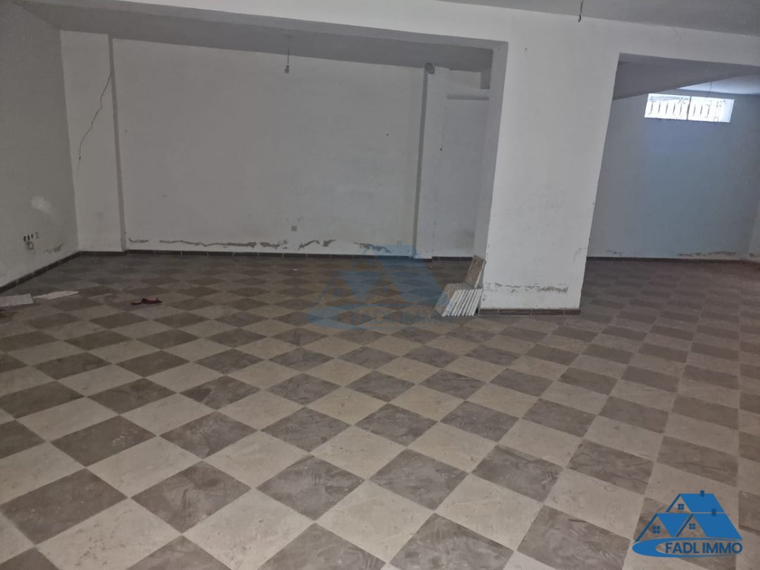 Local comercial de 166 m² en alquiler en Mimosas Kénitra - Photo 5
