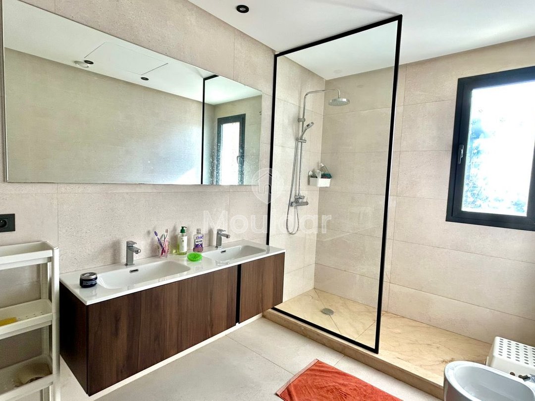 شقة للايجار في عين دياب: راحة وأمان - Photo 7