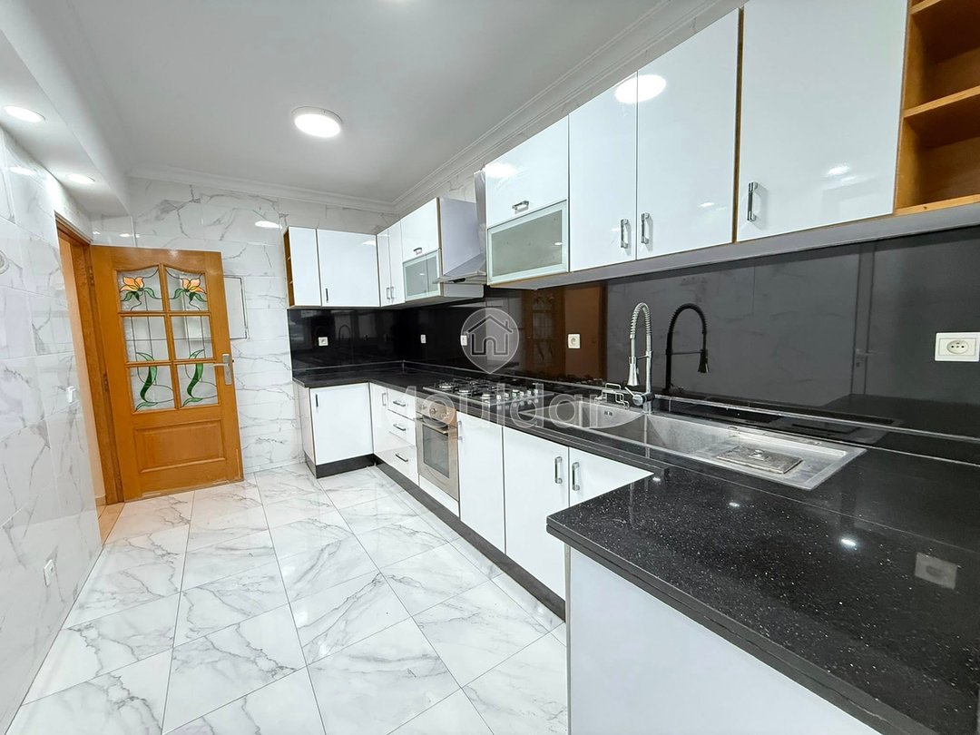 Incantevole appartamento con 3 camere in affitto a Casablanca - Photo 8