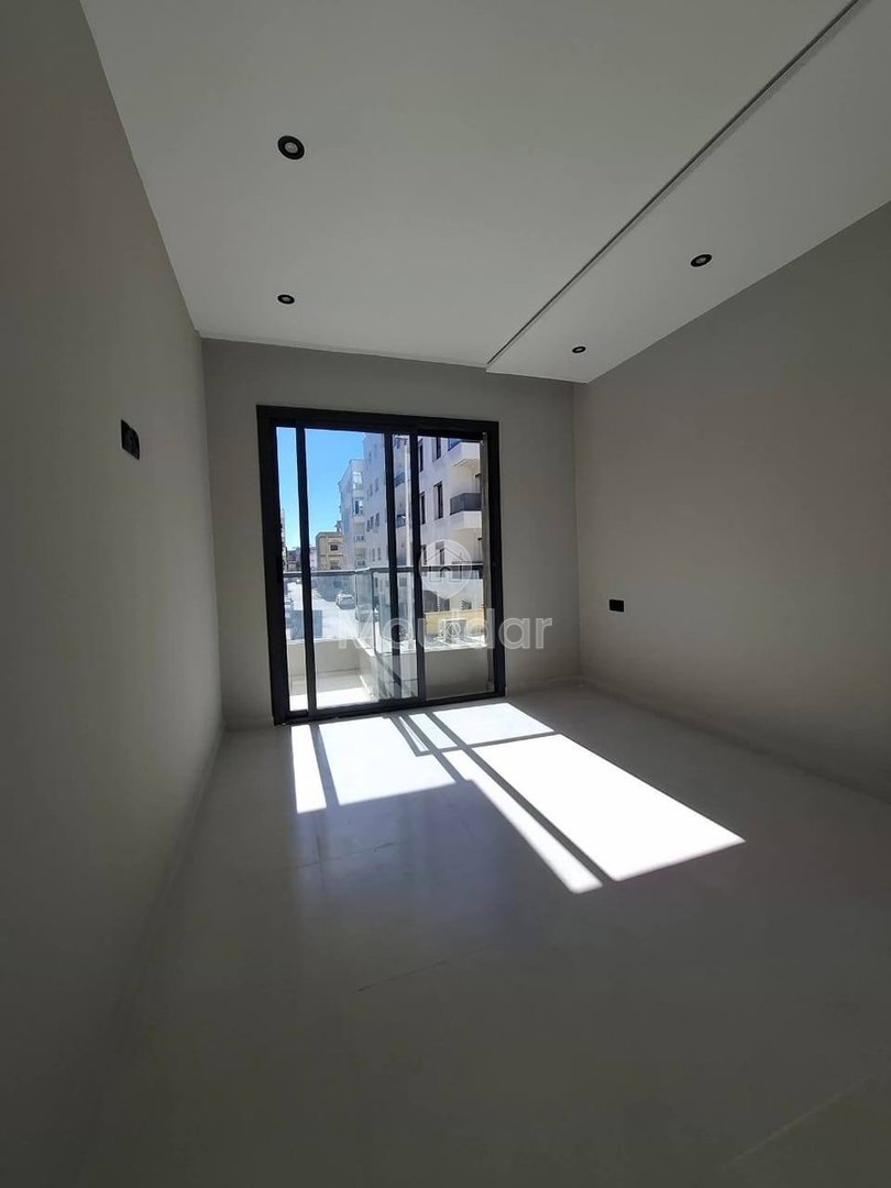 Γοητευτικό Διαμέρισμα προς Πώληση στο Martil – 3 Υπνοδωμάτια με Μπαλκόνι - Photo 3