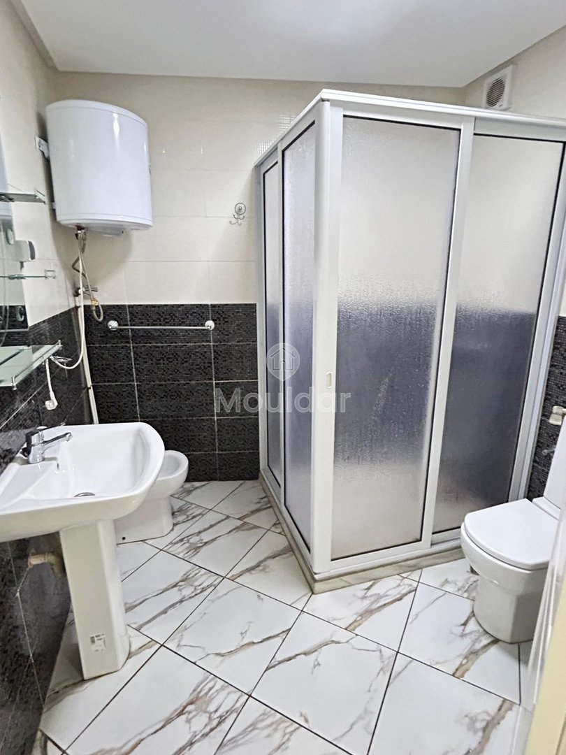 Bel appartement zur Vermietung in Tanger: 2 Schlafzimmer mit Terrasse - Photo 10