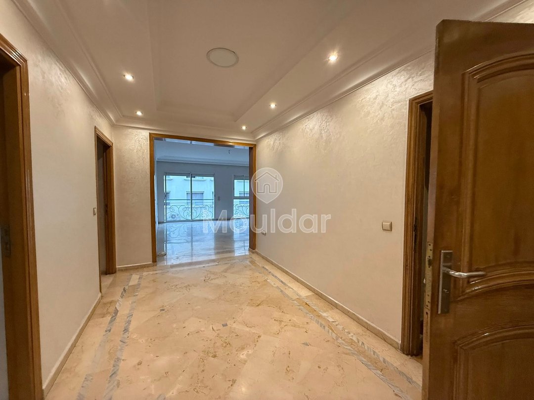 Incantevole appartamento con 3 camere in affitto a Casablanca - Photo 2