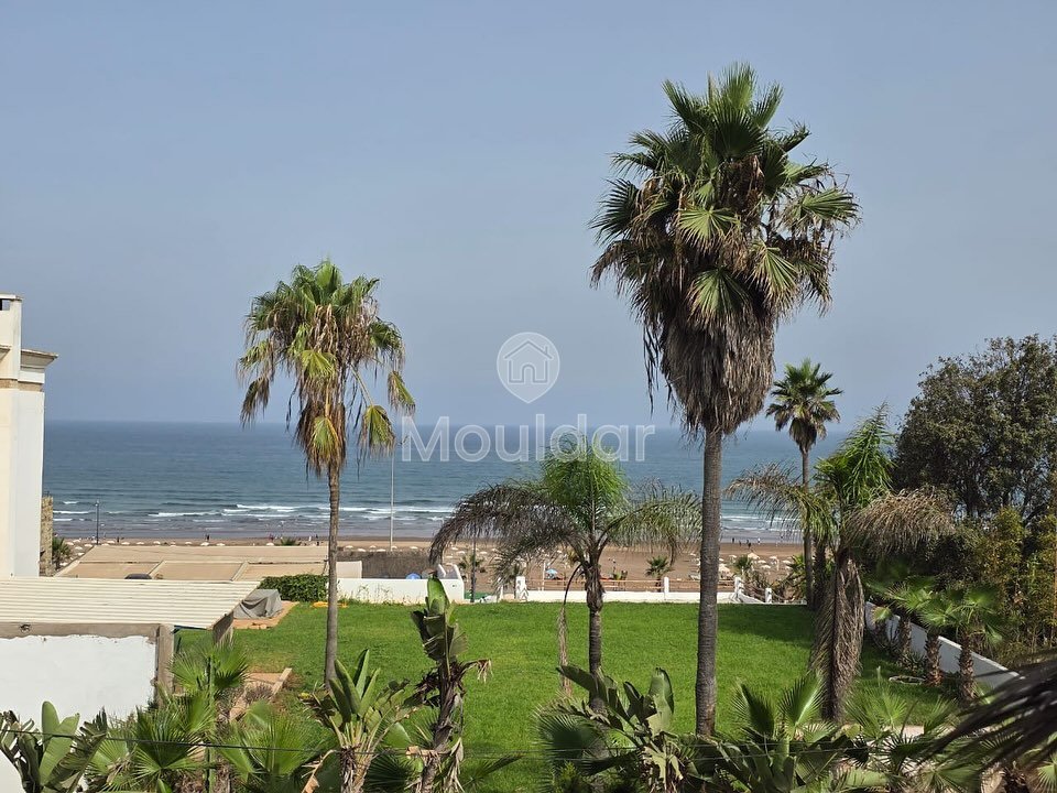 استوديو أنيق للإيجار: إطلالة على البحر وراحة في عين دياب - Photo 4